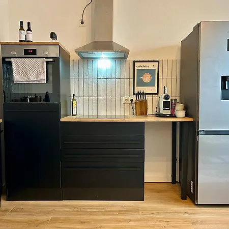 Karl Flats - Netflix - Parkplatz - Balkon Lägenhet *